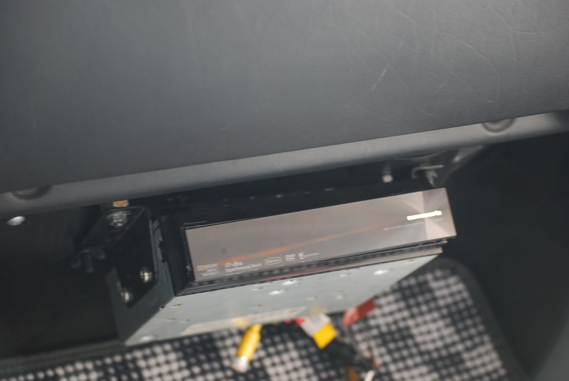 メルセデスベンツ Eクラス(ミディアム) 500E ﾎﾟﾙｼｪﾗｲﾝ　後期仕様 LTD仕様17ｲﾝﾁAW 黒革ｼｰﾄ ｻﾝﾙｰﾌ 4人乗り ﾅﾋﾞTV ｷｾﾉﾝ 左H