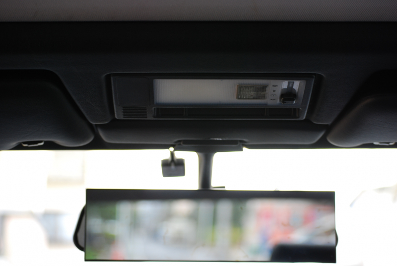 メルセデスベンツ Eクラス E400 正規ディーラー車 後期 左H 純正オーディオ ETC 純正AW 整備明細アリ