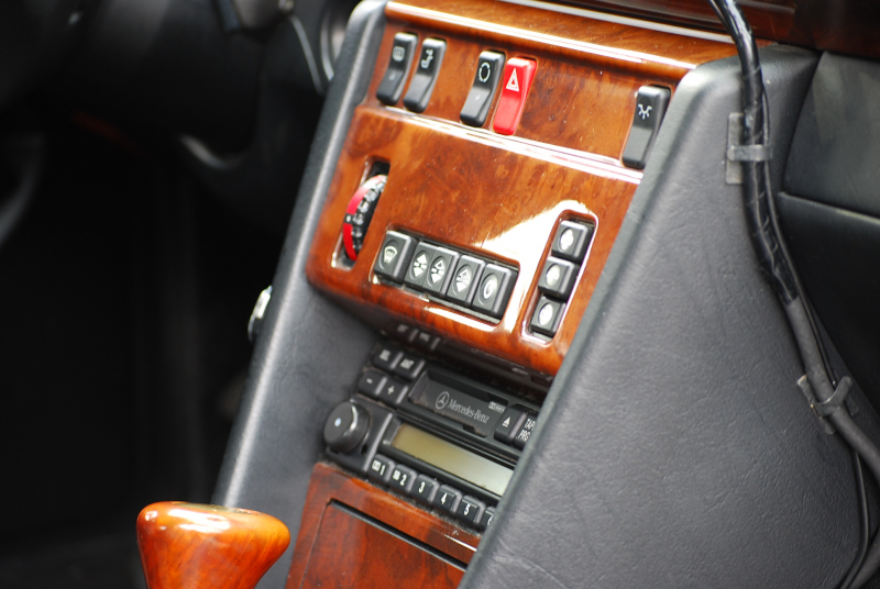 メルセデスベンツ Eクラス E400 正規ディーラー車 後期 左H 純正オーディオ ETC 純正AW 整備明細アリ