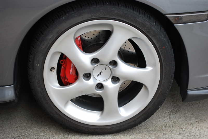 ポルシェ 911(Type996) ﾀｰﾎﾞ ﾃｨﾌﾟﾄﾛﾆｯｸS　正規ﾃﾞｨｰﾗｰ車 左H 黒革ｼｰﾄ ｽﾗｲﾃﾞｨﾝｸﾞﾙｰﾌ ﾅﾋﾞTV ｷｾﾉﾝﾗｲﾄ 純正18ｲﾝﾁﾀｰﾎﾞAW TIP