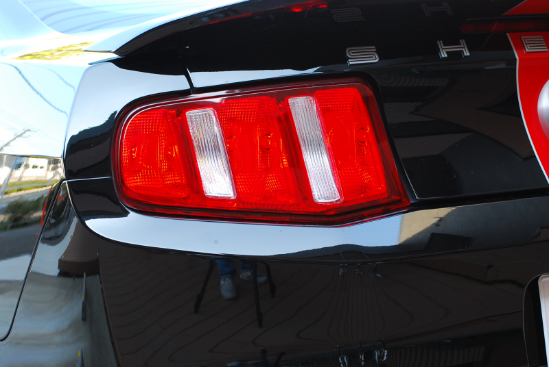 フォード マスタング ｼｪﾙﾋﾞｰGT500　ﾄﾚﾒｯｸ6速MT 2011年ﾓﾃﾞﾙ 黒×赤革専用ｽﾎﾟｰﾂｼｰﾄ ｾﾝﾀｰｽﾄﾗｲﾌﾟ ﾄﾗﾝｸｽﾎﾟｲﾗｰ 車高調 ﾅﾋﾞTV Bｶﾒﾗ WORK20AW bremboﾌﾞﾚｰｷ ｷｾﾉﾝ