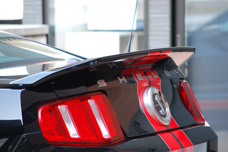 フォード マスタング ｼｪﾙﾋﾞｰGT500　ﾄﾚﾒｯｸ6速MT 2011年ﾓﾃﾞﾙ 黒×赤革専用ｽﾎﾟｰﾂｼｰﾄ ｾﾝﾀｰｽﾄﾗｲﾌﾟ ﾄﾗﾝｸｽﾎﾟｲﾗｰ 車高調 ﾅﾋﾞTV Bｶﾒﾗ WORK20AW bremboﾌﾞﾚｰｷ ｷｾﾉﾝ