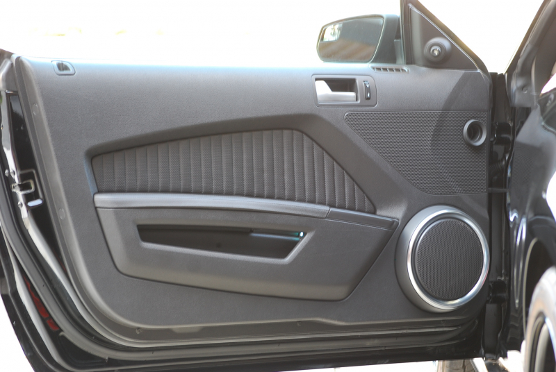 フォード マスタング ｼｪﾙﾋﾞｰGT500　ﾄﾚﾒｯｸ6速MT 2011年ﾓﾃﾞﾙ 黒×赤革専用ｽﾎﾟｰﾂｼｰﾄ ｾﾝﾀｰｽﾄﾗｲﾌﾟ ﾄﾗﾝｸｽﾎﾟｲﾗｰ 車高調 ﾅﾋﾞTV Bｶﾒﾗ WORK20AW bremboﾌﾞﾚｰｷ ｷｾﾉﾝ