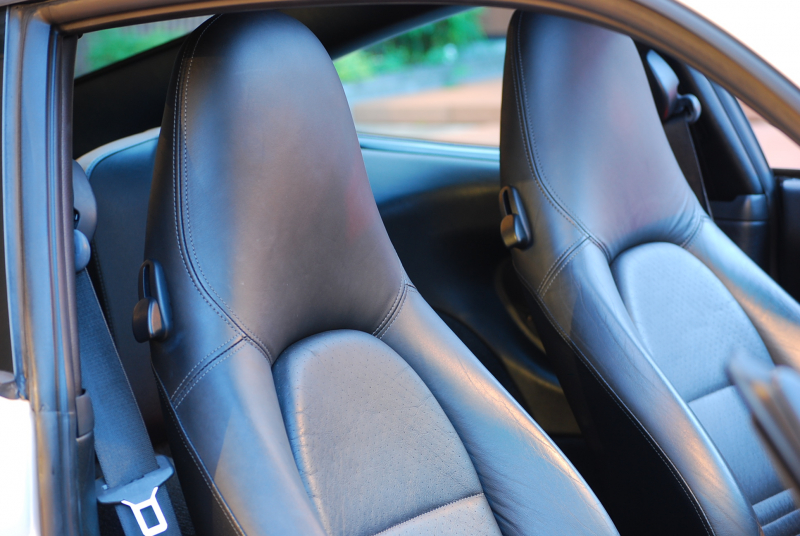 ポルシェ 911(Type996) ｶﾚﾗ ﾃｨﾌﾟﾄﾛﾆｯｸS　正規ﾃﾞｨｰﾗｰ車 左ﾊﾝﾄﾞﾙ 後期型 黒革ｼｰﾄ ｽﾗｲﾃﾞｨﾝｸﾞﾙｰﾌ HDDﾅﾋﾞ CD/DVD Bｶﾒﾗ ETC ｷｾﾉﾝ 純正17ｲﾝﾁｶﾚﾗAW PSM ｷｰﾚｽ