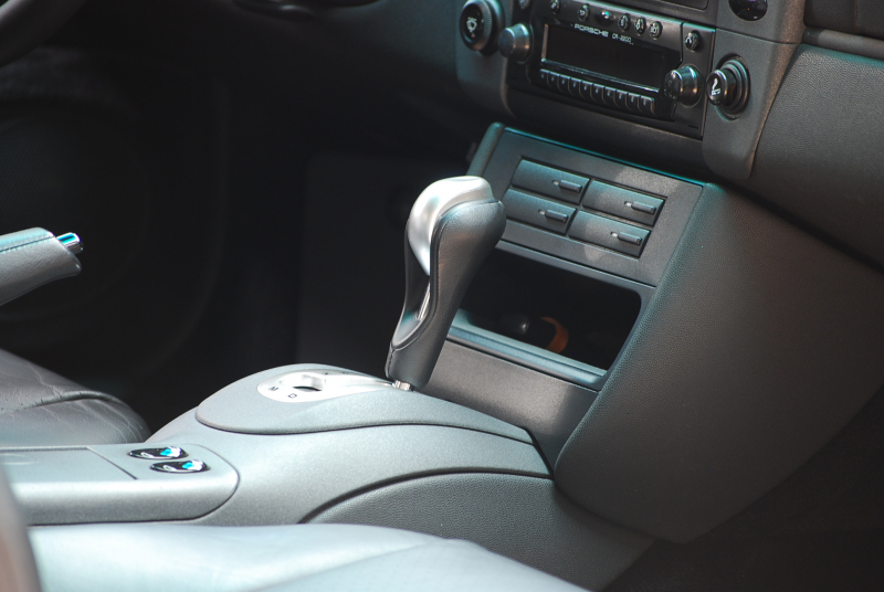 ポルシェ 911(Type996) ｶﾚﾗ ﾃｨﾌﾟﾄﾛﾆｯｸS　1ｵｰﾅｰ 正規ﾃﾞｨｰﾗｰ車 左H 黒革ｼｰﾄ ﾘｸﾗｲﾆﾝｸﾞﾊﾟﾜｰｼｰﾄ 純正ｵｰﾃﾞｨｵ ｷｾﾉﾝ 純正ﾀｰﾎﾞﾙｯｸ18AW 記録/車載品多数