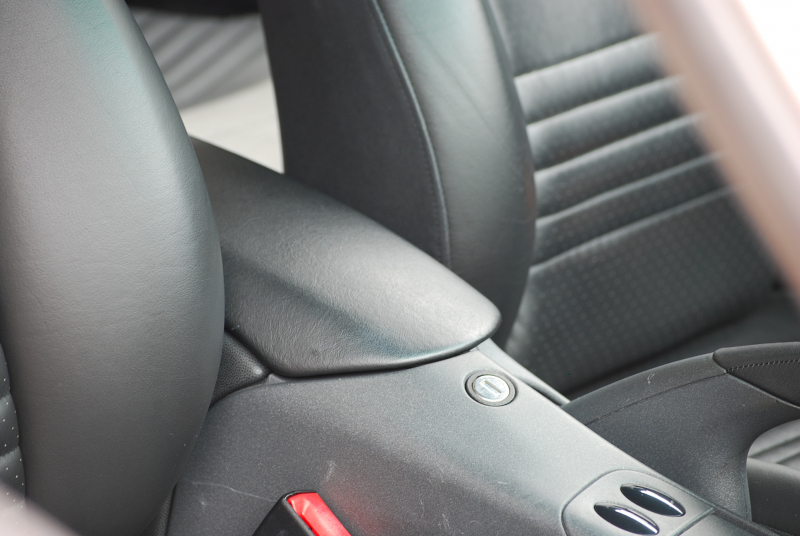 ポルシェ 911(Type996) ｶﾚﾗ ﾃｨﾌﾟﾄﾛﾆｯｸS　1ｵｰﾅｰ 正規ﾃﾞｨｰﾗｰ車 左H 黒革ｼｰﾄ ﾘｸﾗｲﾆﾝｸﾞﾊﾟﾜｰｼｰﾄ 純正ｵｰﾃﾞｨｵ ｷｾﾉﾝ 純正ﾀｰﾎﾞﾙｯｸ18AW 記録/車載品多数