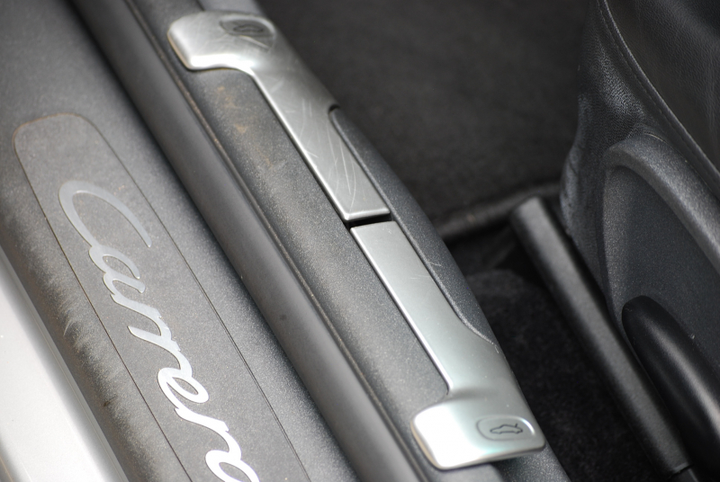 ポルシェ 911(Type996) ｶﾚﾗ ﾃｨﾌﾟﾄﾛﾆｯｸS　1ｵｰﾅｰ 正規ﾃﾞｨｰﾗｰ車 左H 黒革ｼｰﾄ ﾘｸﾗｲﾆﾝｸﾞﾊﾟﾜｰｼｰﾄ 純正ｵｰﾃﾞｨｵ ｷｾﾉﾝ 純正ﾀｰﾎﾞﾙｯｸ18AW 記録/車載品多数