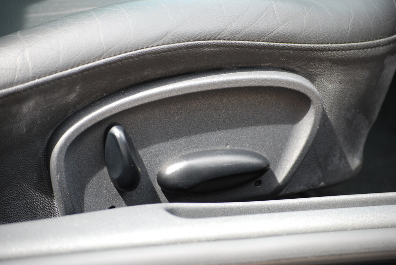 ポルシェ 911(Type996) ｶﾚﾗ ﾃｨﾌﾟﾄﾛﾆｯｸS　1ｵｰﾅｰ 正規ﾃﾞｨｰﾗｰ車 左H 黒革ｼｰﾄ ﾘｸﾗｲﾆﾝｸﾞﾊﾟﾜｰｼｰﾄ 純正ｵｰﾃﾞｨｵ ｷｾﾉﾝ 純正ﾀｰﾎﾞﾙｯｸ18AW 記録/車載品多数