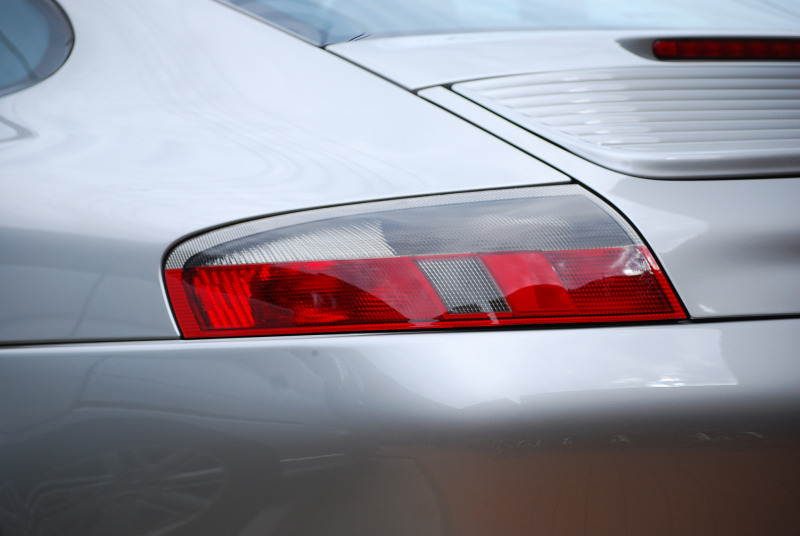 ポルシェ 911(Type996) ｶﾚﾗ ﾃｨﾌﾟﾄﾛﾆｯｸS　1ｵｰﾅｰ 正規ﾃﾞｨｰﾗｰ車 左H 黒革ｼｰﾄ ﾘｸﾗｲﾆﾝｸﾞﾊﾟﾜｰｼｰﾄ 純正ｵｰﾃﾞｨｵ ｷｾﾉﾝ 純正ﾀｰﾎﾞﾙｯｸ18AW 記録/車載品多数