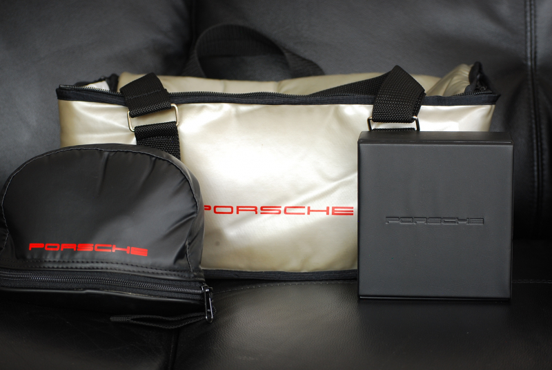 ポルシェ 911(Type996) ｶﾚﾗ ﾃｨﾌﾟﾄﾛﾆｯｸS　1ｵｰﾅｰ 正規ﾃﾞｨｰﾗｰ車 左H 黒革ｼｰﾄ ﾘｸﾗｲﾆﾝｸﾞﾊﾟﾜｰｼｰﾄ 純正ｵｰﾃﾞｨｵ ｷｾﾉﾝ 純正ﾀｰﾎﾞﾙｯｸ18AW 記録/車載品多数