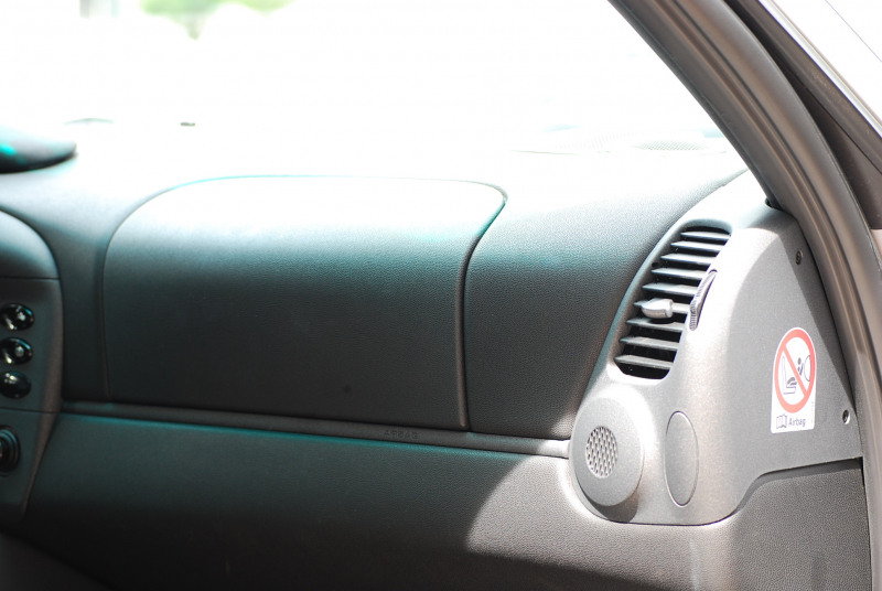 ポルシェ 911(Type996) ｶﾚﾗ ﾃｨﾌﾟﾄﾛﾆｯｸS　1ｵｰﾅｰ 正規ﾃﾞｨｰﾗｰ車 左H 黒革ｼｰﾄ ﾘｸﾗｲﾆﾝｸﾞﾊﾟﾜｰｼｰﾄ 純正ｵｰﾃﾞｨｵ ｷｾﾉﾝ 純正ﾀｰﾎﾞﾙｯｸ18AW 記録/車載品多数