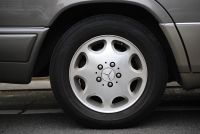 メルセデスベンツ Eクラス E400 正規ディーラー車 後期 左H 純正オーディオ ETC 純正AW 整備明細アリ